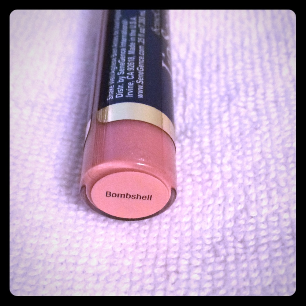 LipSense Bombshell New!